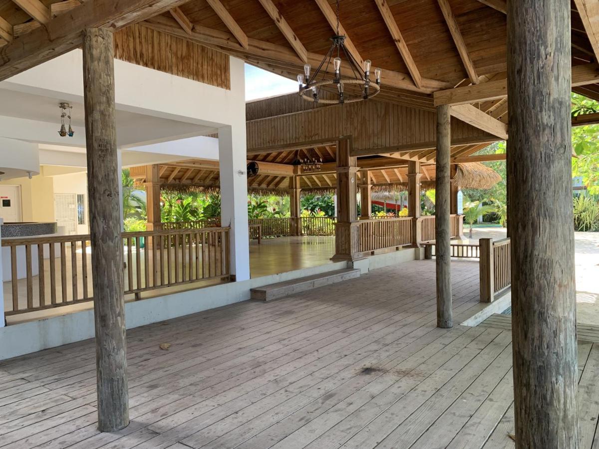King Suite At Oceanview Resort In Jamaica - Enjoy 7 Miles Of White Sand Beach! Negril Extérieur photo